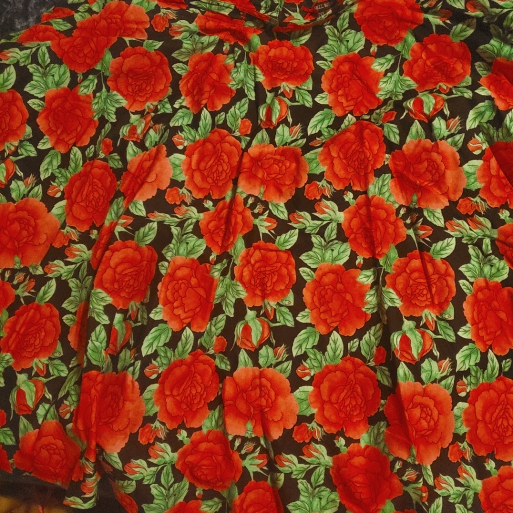 Helk bunny red flowers skirt